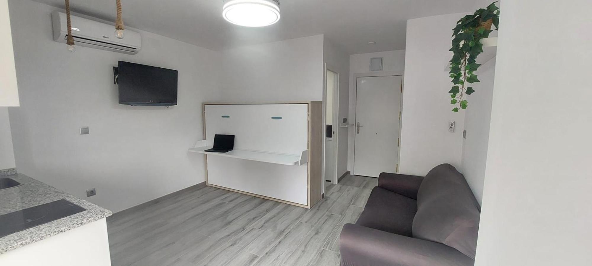 La Chinita Apartment เบนัลมาเดนา ภายนอก รูปภาพ